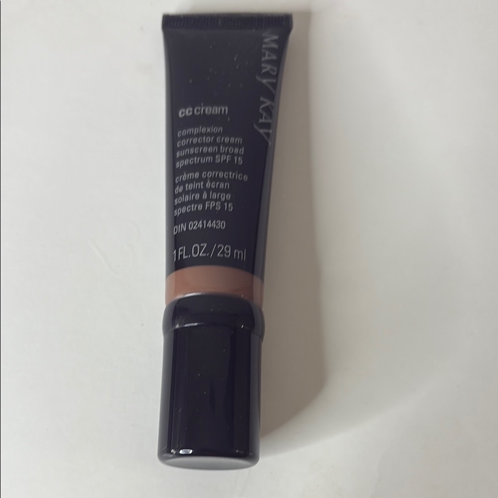 Mary Kay Sun care Skincare - Picture 2 of 4